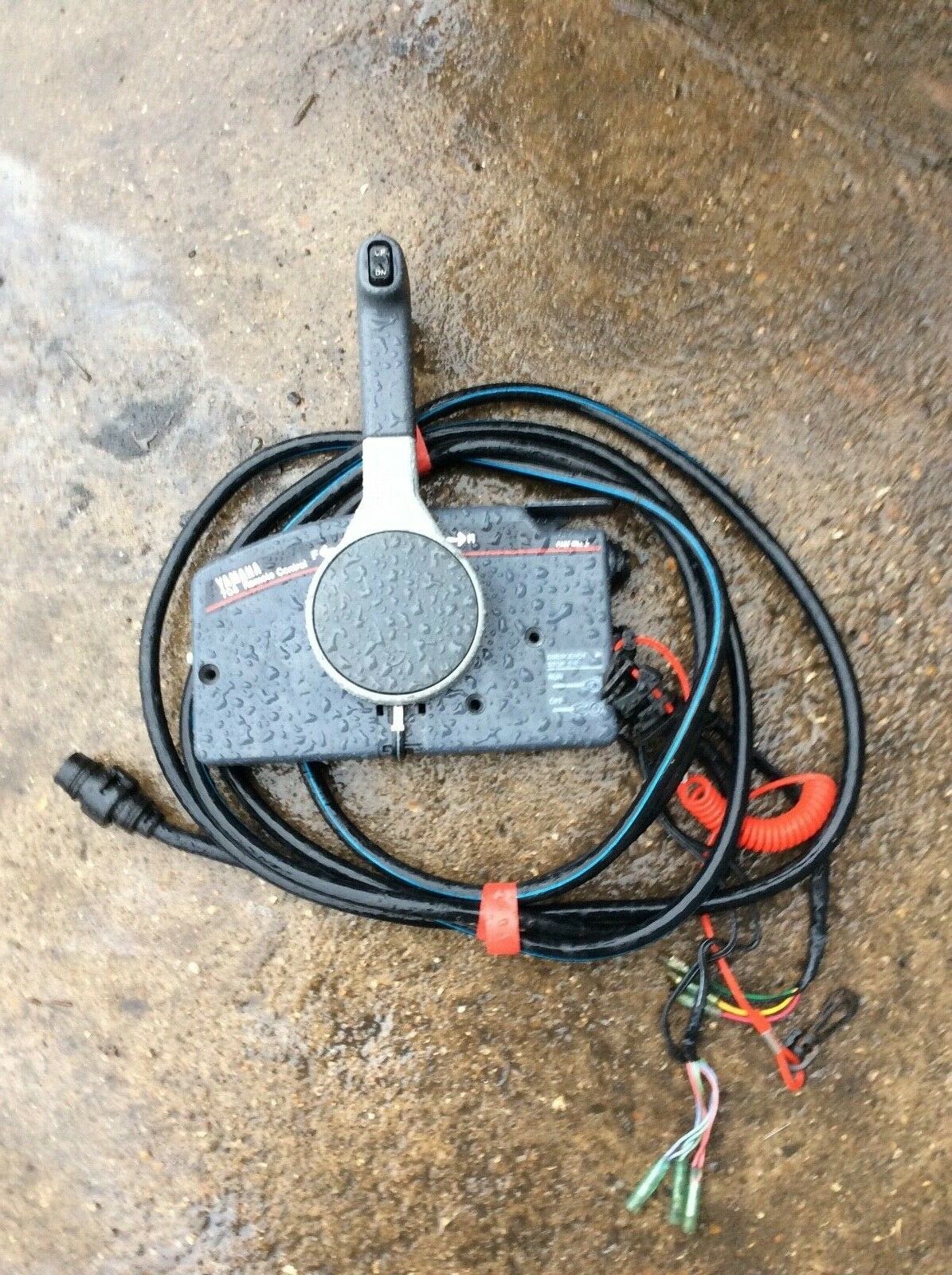 YAMAHA 40HP LONG SHAFT 2 STROKE PTT OUTBOARD BOAT ENGINE - Image 5